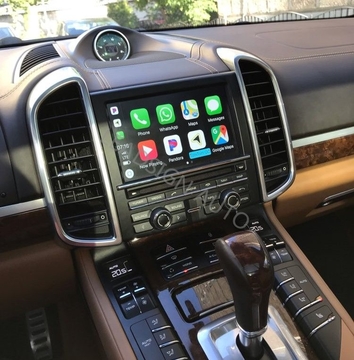 Wireless PORSCHE Multimedia Interface for PCM3.1 with Connect wireless CarPlay Android Auto Interface charging port